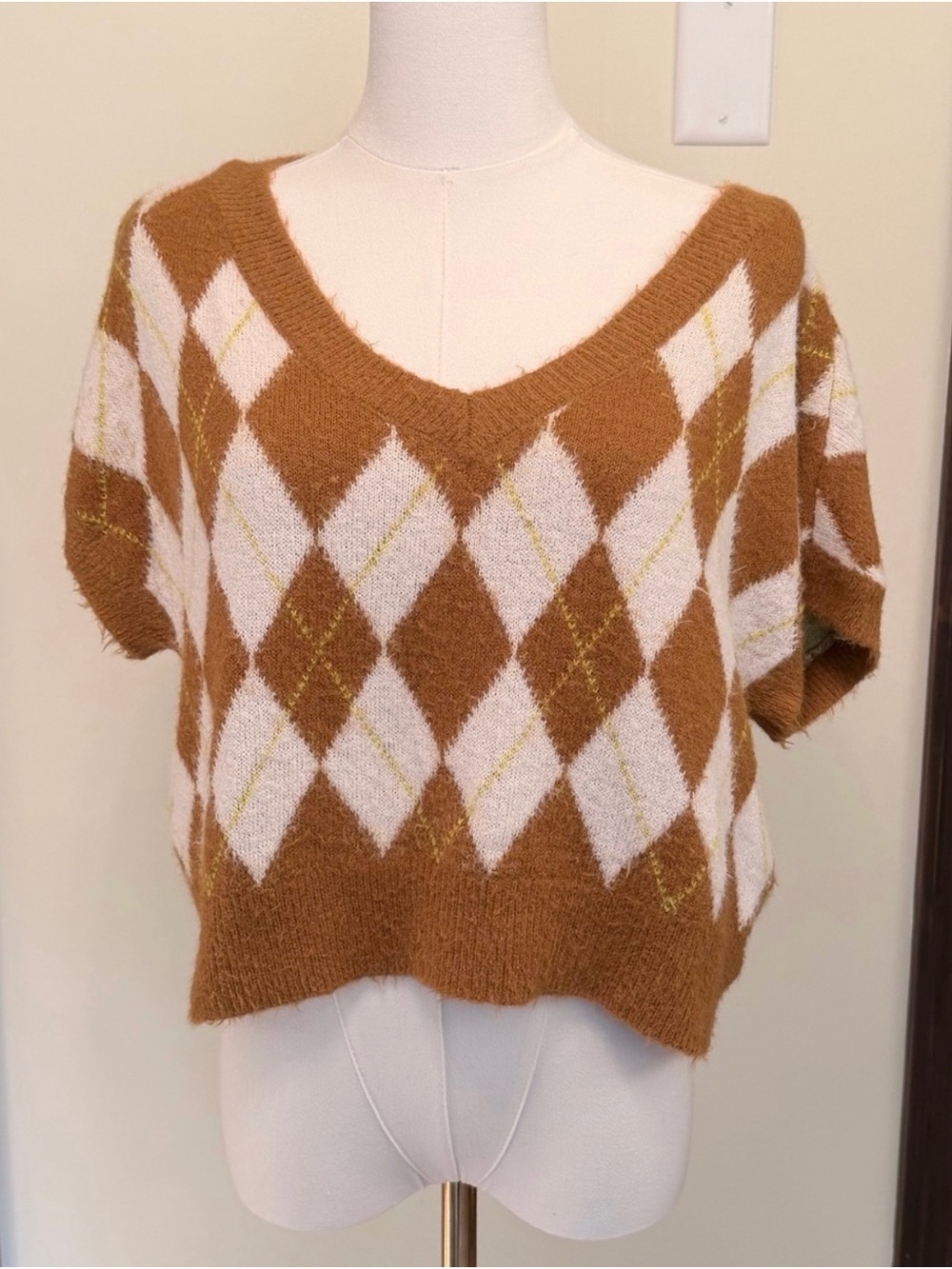 Free People Cozy V-Neck Argyle Sweater - Caramel & Cream